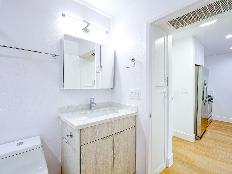 1BRBA - Bathroom & Storage