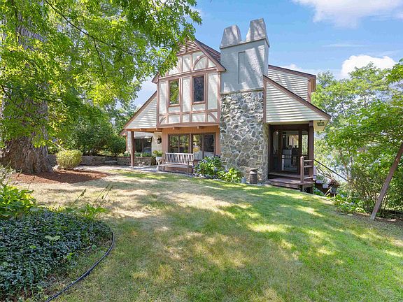 3rd image of 21 Goodridge Avenue