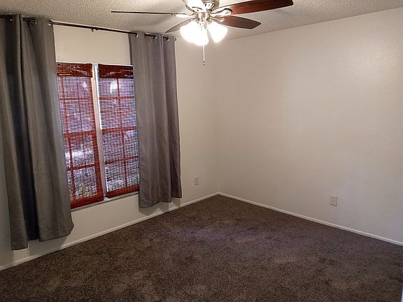 4th image of 2831 Whitehall Dr