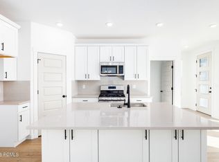 3068 Clover Ct, Francis, UT 84036