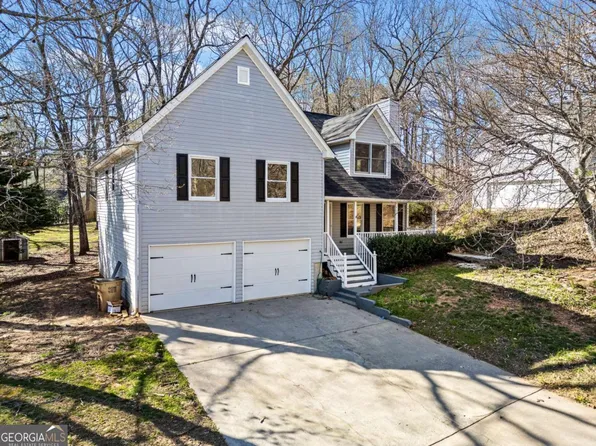 228 Hawkins Farm Cir, Ball Ground, GA 30107