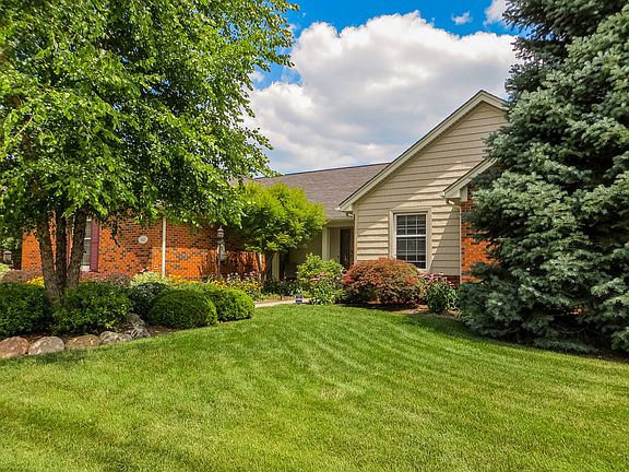 5th image of 9560 Red Pine Dr