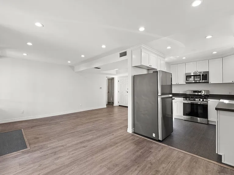 1950 Rodney Dr #105 — Photo 4