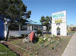 538 SW Coast Hwy, Newport, OR 97365