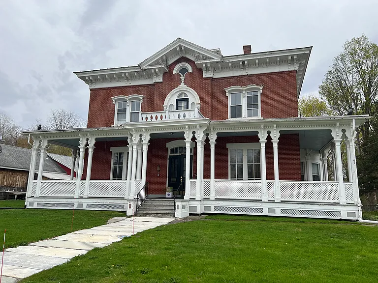 819 Main St #D — Photo 8