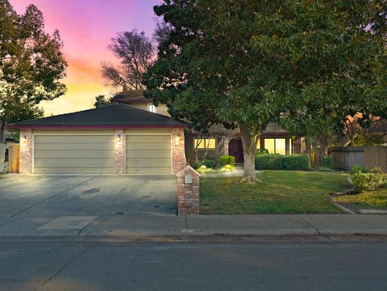435 Deer River Way, Sacramento, CA 95831