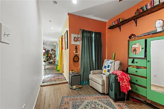 1220 Saint Maurice Ave — Photo 6