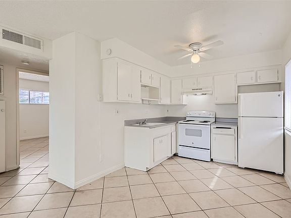 5th image of 1416 Sombrero Dr APT 4