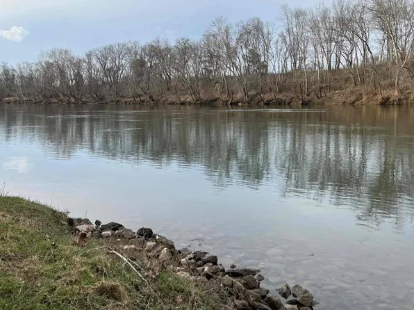 15 The Bend At Cumberland, Tompkinsville, KY 42167