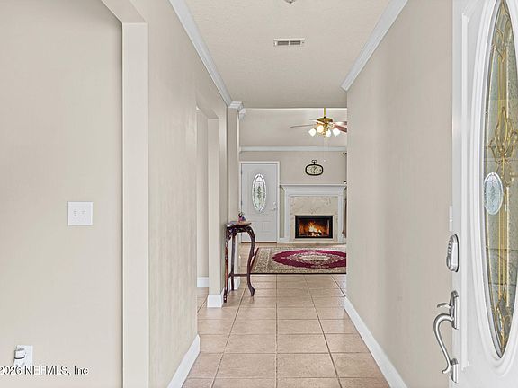 5th image of 2333 LUANA Drive E