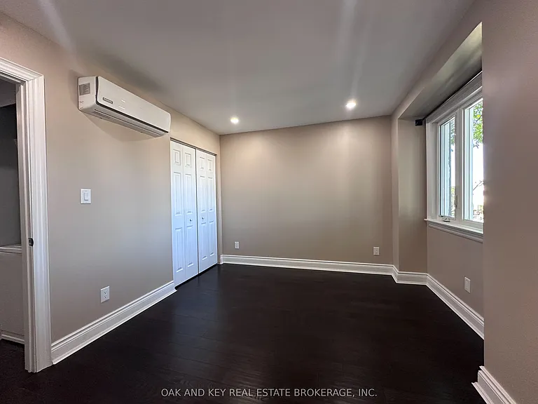 6 Lapp St #UPPER — Photo 15