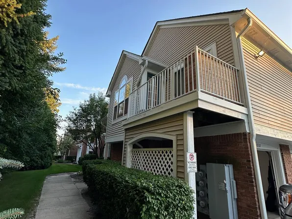 6532 Shetland Ct, Shelby Township, MI 48316