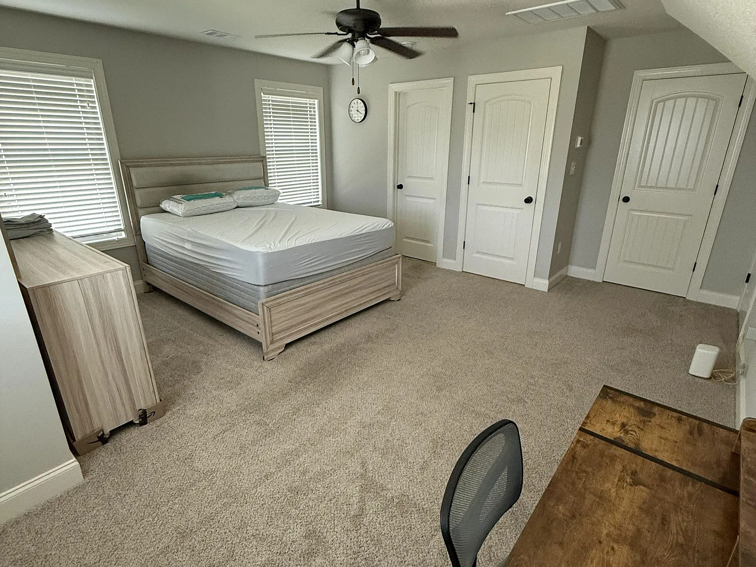 4 bed, 3.0 bath, 2245 sqft, $1,252 — Photo 1