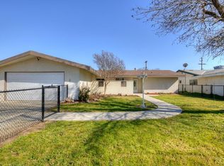 1332 Antelope Dr, Lemoore, CA 93245
