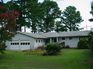 729 N Glebe Rd, Montross, VA 22520