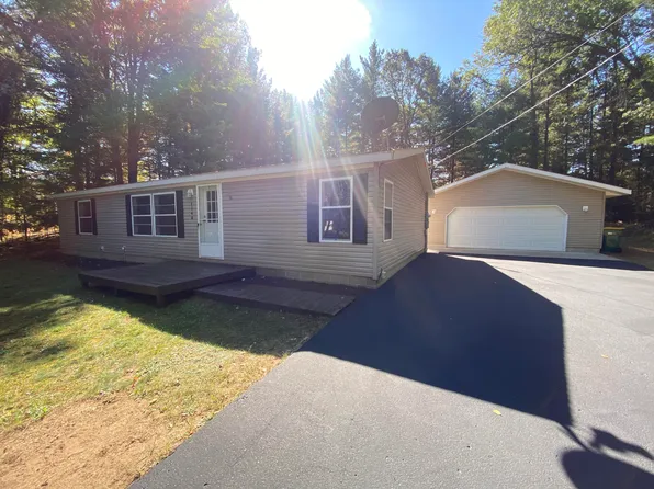 1144 Robinson St, Roscommon, MI 48653
