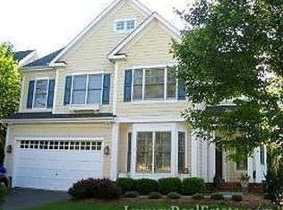 2425 N Ottawa St, Arlington, VA 22205
