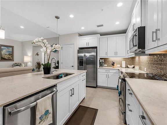 3rd image of 6959 Avalon CIR #1702