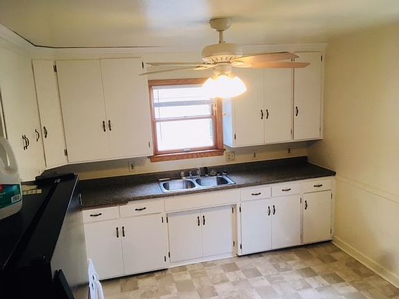 3rd image of 1250 Jessamine Ave E #2