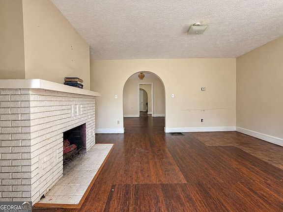 2nd image of 240 Westview Pl SW