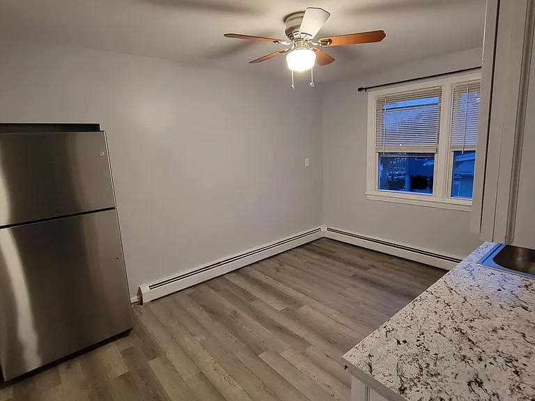 119 Raritan Ave #2B — Photo 3