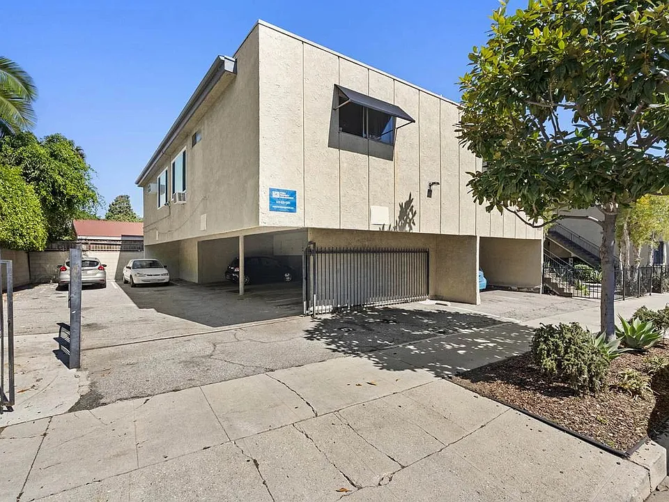 4524 S Slauson Ave #4