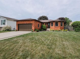 286 Cherrywood Dr, Kingsville, ON N9Y 3R4