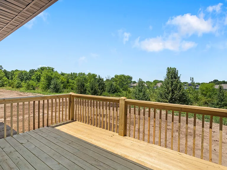 740 E Vivian Street — Photo 31