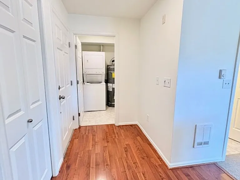 14300 Greenwood Ave N — Photo 3