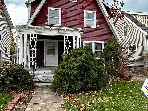 4th image of 2072 Elmwood Ave