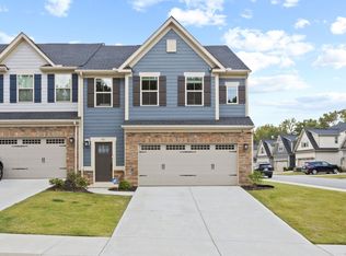 561 Martin Creek Dr, Simpsonville, SC 29681