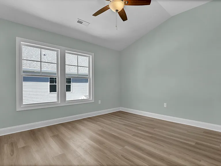 317 Starfish Ln — Photo 4