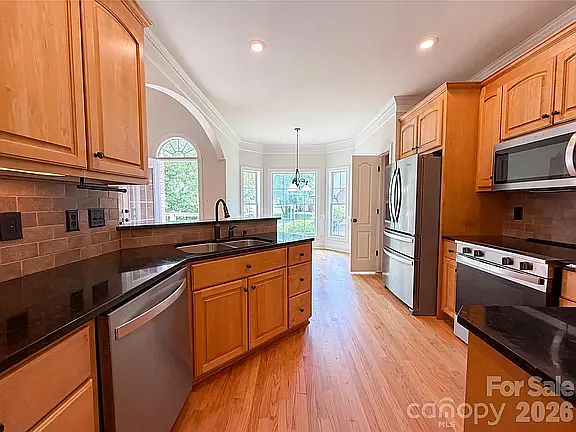 5th image of 5308 Old Town Ln