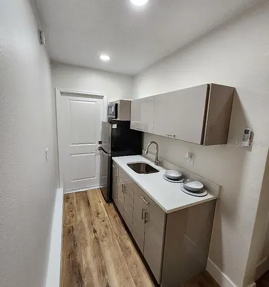 7218 Mandarin Dr — Photo 14