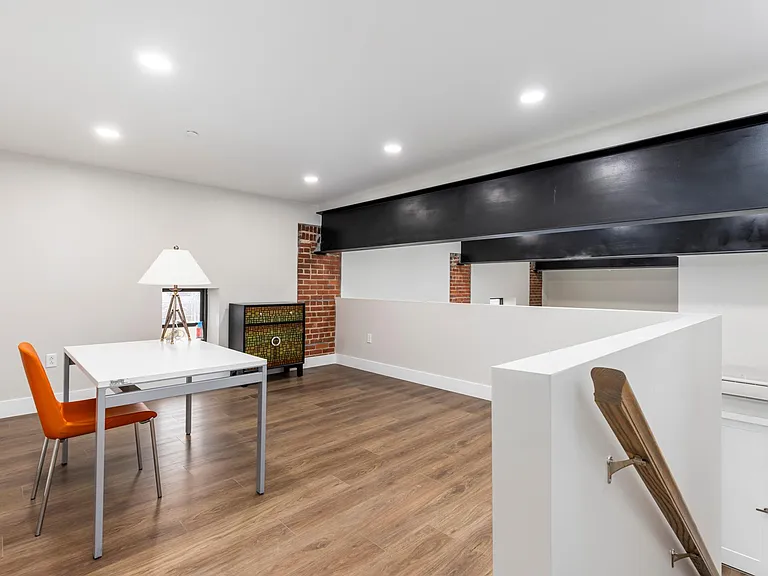 The Lofts on Pearl — Photo 37