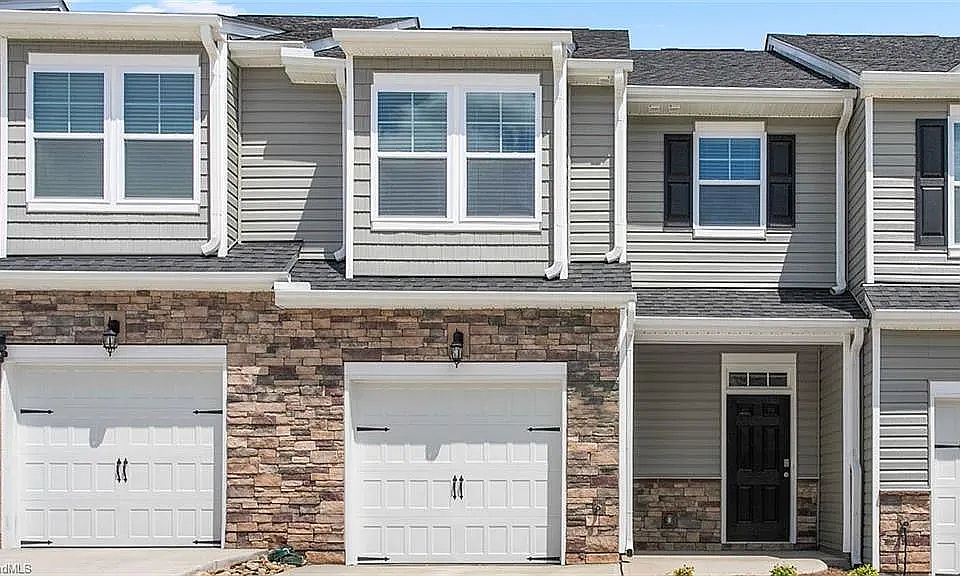 1st image of 1447 Amberview Ln #1447