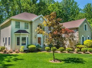 7 Jared Dr, Mendham, NJ 07945