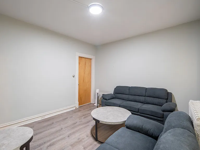 159 Hoosick St #1R — Photo 16