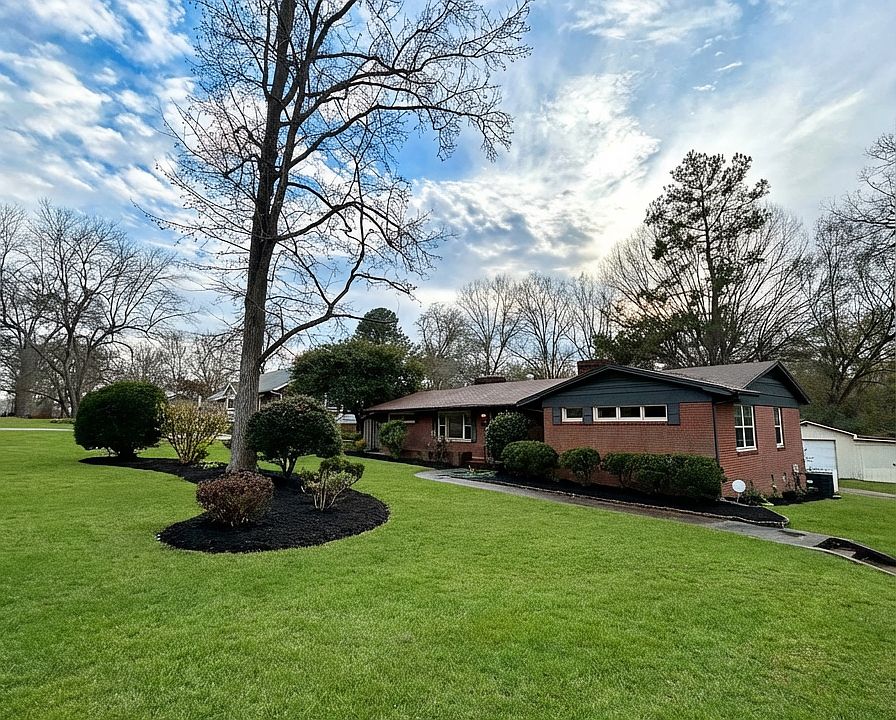 1st image of 1611 Anthony Dr