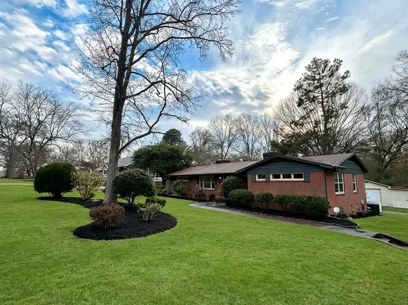 1611 Anthony Dr, Gastonia, NC 28052
