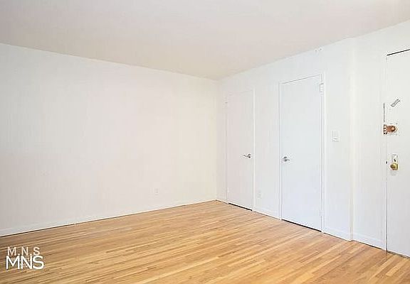 4th image of 344 E 63rd St APT 3E