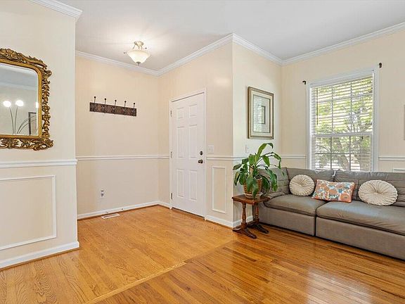 3rd image of 129 Okamato St