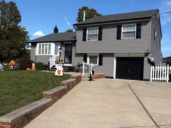 4 Bow Rd, Hamilton, NJ 08690
