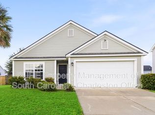 630 Silver Moss Dr, Moncks Corner, SC 29461