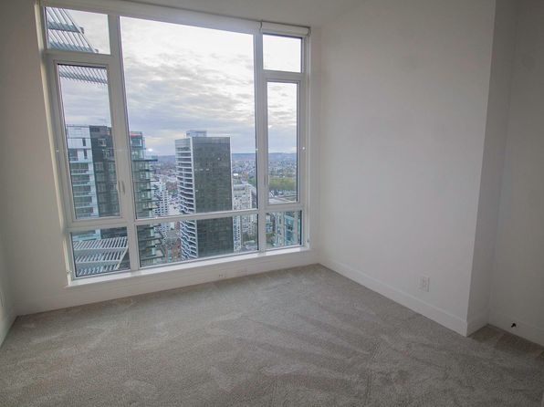 2 bedroom rental in Vancouver — photo 27