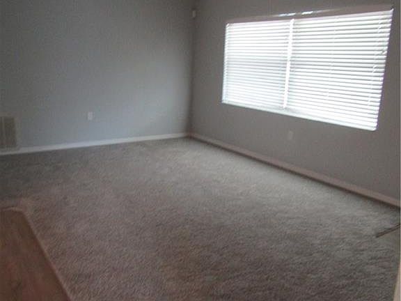 2nd image of 123 W Royal Fern Place