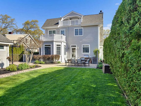 2nd image of 608 Beacon Blvd