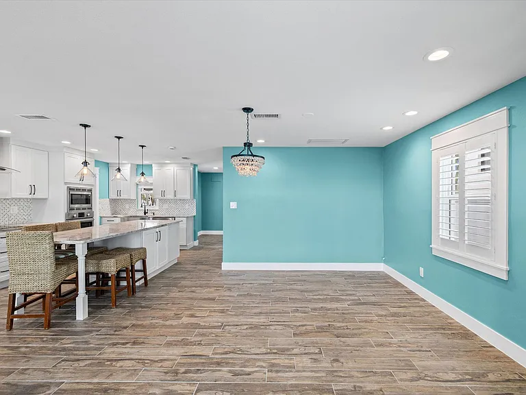 6323 Bayou Grande Blvd NE — Photo 13