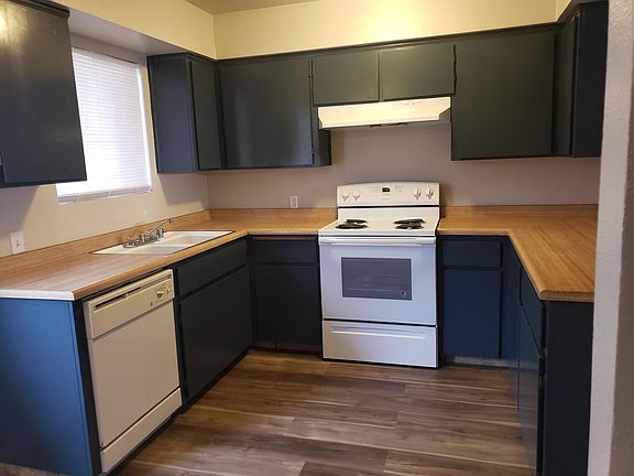 4th image of 1015 E Clinton Ave APT A