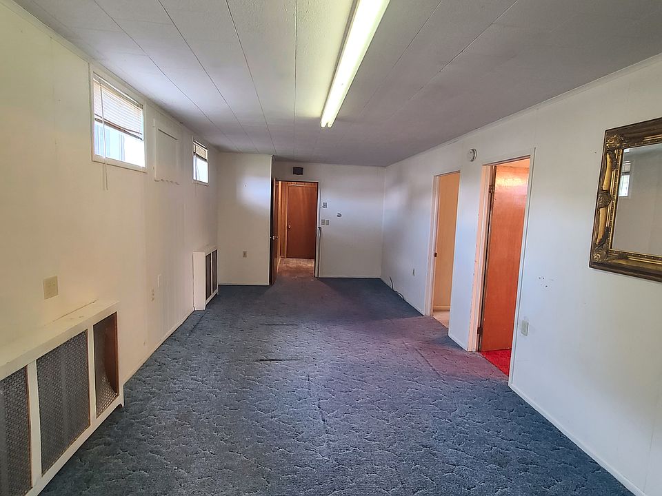 2nd image of 182 Market St #D